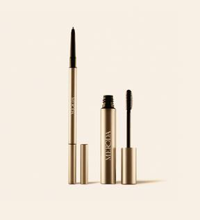 The Brow Defining Duo met The Precision Brow Pencil en The Precision Brow Gel voor gevormde en gedefinieerde wenkbrauwen